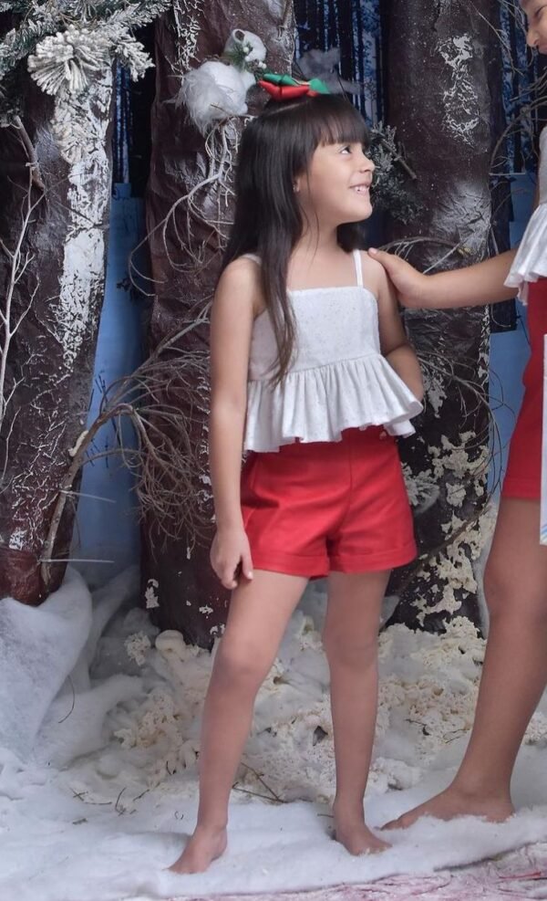 Conjunto Short Rojo con Camisa Blanca VALERIA